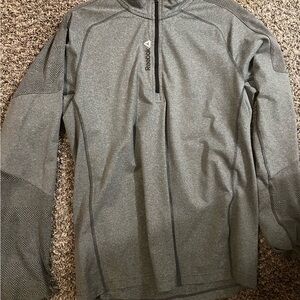 Reebok Men's Gray 1/4 zip sweatshirt
